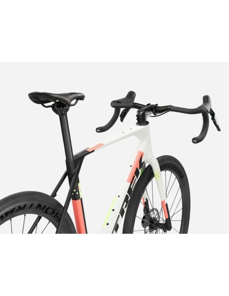 Trek Domane SL 6 AXS Gen 5 Road Bike | 33Bike