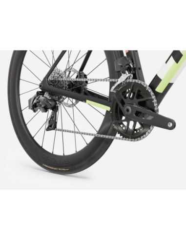 Trek Domane SL 6 AXS Gen 5 Road Bike | 33Bike